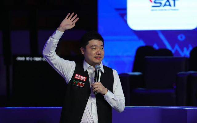 童年犹如一场美妙的电影，那段无忧无虑、充满欢声笑语的时光，早已在不知不觉中悄然逝去。