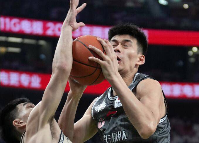 她已经受够了他对待她的方式和行为。