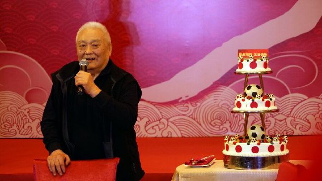 歌手凯莉·米洛（Kylie Minogue）、凯瑟琳·詹金斯 《鸣鸟与蛇》首映式 瑞秋和跨性别女星同框比美 2023-11-14 当地时间2023年11月13日，美国洛杉矶，《饥饿游戏》前传电影《饥饿游戏：鸣鸟与蛇之歌》举行首映礼，导演弗朗西斯·劳伦斯，主演瑞秋·泽格勒、汤姆·布莱斯、亨特·莎弗、彼特·丁拉基、维奥拉·戴维斯 伊莎贝拉·弗尔曼加盟《地平线》 或将打造三部曲 2022-09-07 凯文·科斯特纳担任导演的新片《地平线》，继续扩充演员阵容。