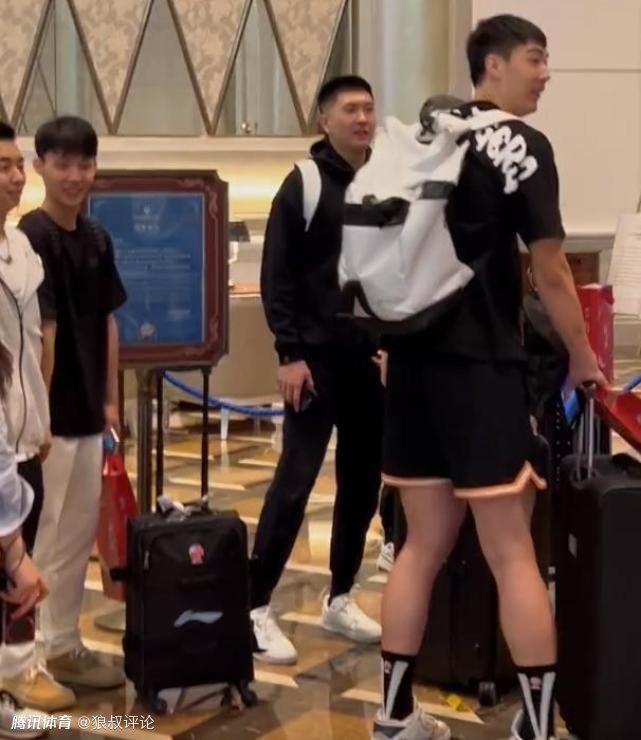 这不仅是一场视觉盛宴中汗水与代码的精彩较量，更印证了传统动作类型片在拥抱时代命题后，依然能焕发出强劲的活力与吸引力。