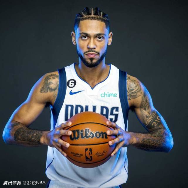 时间：2026.02.22 ：今日影评 作者：秋枫 ： 观众在说 | 车评人麻辣酷评春节档电影《飞驰人生3》 时长：08:00 ：电影网 展开 观众在说 | 车评人麻辣酷评春节档电影《飞驰人生3》收起 时长：08:00建议WIFI下打开 专稿 从2019年第一部“巴音布鲁克之王”燃爆大银幕，到第二部张驰带着徒弟逆风翻盘，《飞驰人生》系列早已不只是赛车电影，而成了无数观众心中的“热血代餐”。