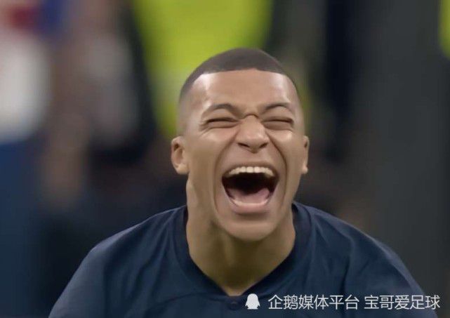 M榜荣誉之夜如约而至，120组电影人共赴湖北宜昌，相约金秋十月的长江之畔，分享中国电影年度丰硕成果。