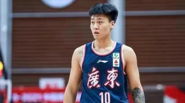 何变迁，那股“埋伏下神兵千百万，四面八方齐开战”的精气神，始终激励着我们面对挑战、勇往直前。