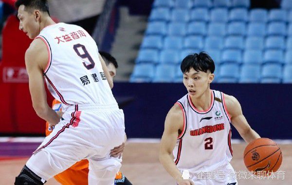 ”这种局限于“家庭回归”西方叙事窠臼