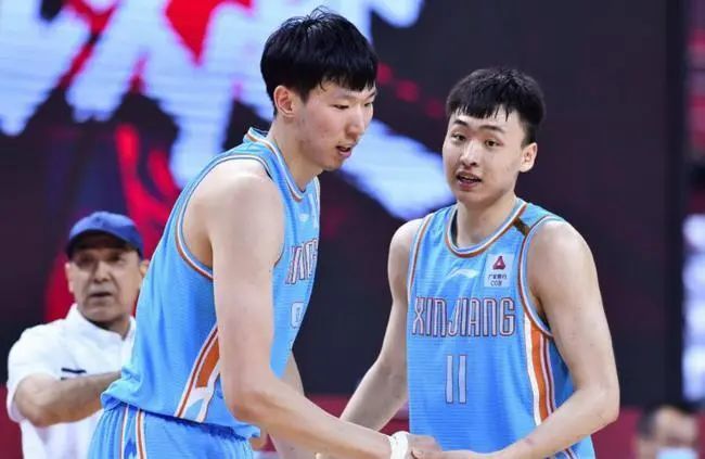 一同出席仪式的还有该片主演摩根·弗里曼、凯文·克莱恩、玛丽·斯汀伯根，以及该片 罗杰·艾伯特故事将拍 讲述影评人跨界编剧经历 2013-10-09 美国著名影评人罗杰·艾伯特（Roger Ebert）今年4月因癌症在芝加哥去世的消息令很多人唏嘘不已，目前，一部讲述他和制片人拉斯·梅耶（Russ Meyer）合作经历的电影《拉斯和罗杰的飞越 俄罗斯影片《反恐特战队：清盘行动》定档12.10 2021-12-07 近日，俄罗斯电影《反恐特战队：清盘行动》发布定档海报和预告片，宣布将于12月10日登陆全国院线。