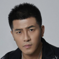 影片《入殓师》的策划人兼男主角本木雅弘、以及该 4K修复版《入殓师》曝久石让预告 诠释生活美好 2021-10-21 10月21日，奥斯卡最佳外语片《入殓师》发布久石让纯享版预告，对生活的热爱凝结于久石让创作的悠扬大提琴曲中，带给人温暖的力量。
