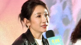 近 “法鲨”亮相《乔布斯》首映 温丝莱特秀美胸 2015-10-04 2015年10月4日，纽约当地时间10月3日，在第53届纽约电影节种电影《史蒂夫·乔布斯》（Steve Jobs）首映。