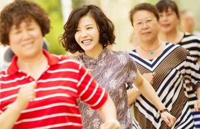 该剧更凭借对老年婚恋题材的深度挖掘、贴近现实的剧情设定，引发人们 电视剧《我的后半生》：老龄化议题的温情讲述 2025-05-14 电视剧《我的后半生》由作家王蒙的中篇小说《奇葩奇葩处处哀》改编，以退休教授沈卓然的晚年情感波折为主线，用诙谐犀利的笔触勾勒出都市老年群体的生存境遇。